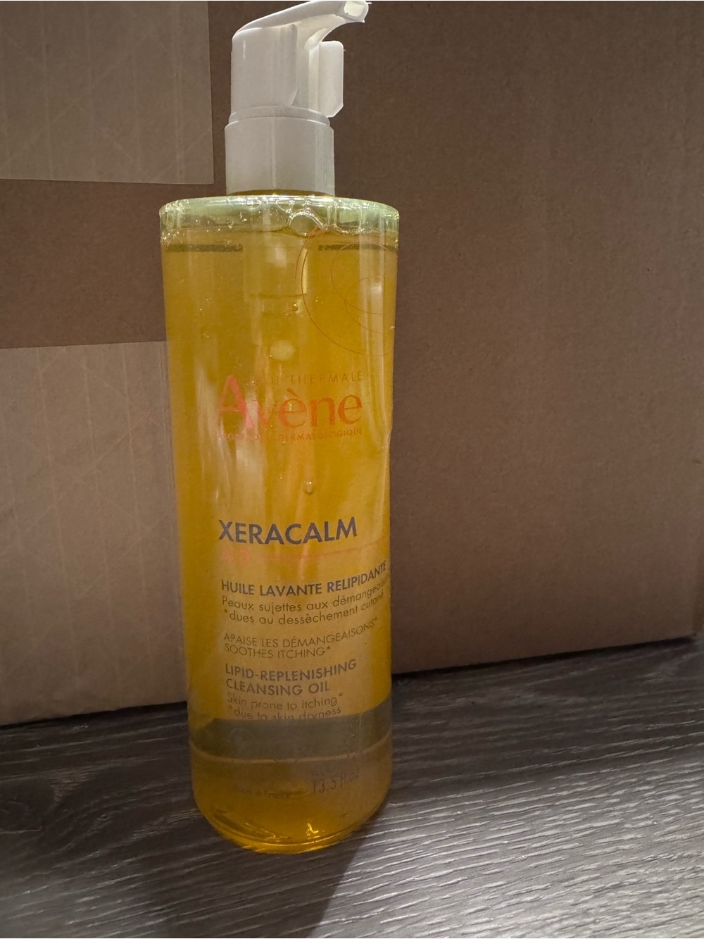 Xeracalm Lipid-Replenishing Cleansing Oil - Yellow
